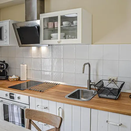 Terrace Apartment *